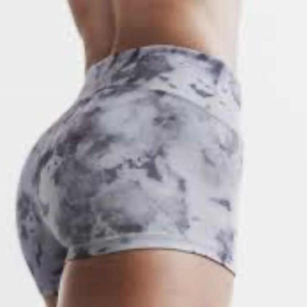 NOBULL Gray Tie Dye Low Rise Shorts Sz L 2” Athletic Athleisure Gym Workout Run